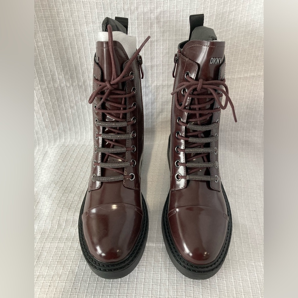 (NIB) Women’s DKNY Malaya Lace-Up Combat Booties - Picture 4 of 7